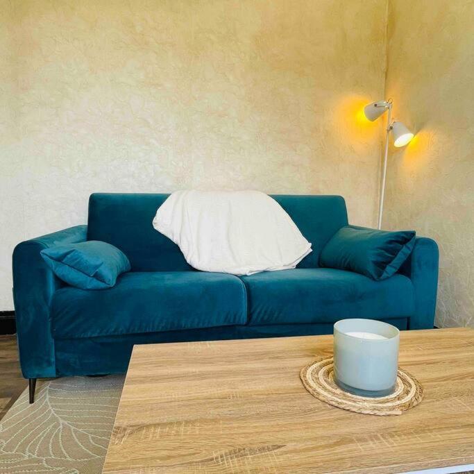 Apartament Charmant T2 Tout Equipe Face A La Gare Lorient Zewnętrze zdjęcie